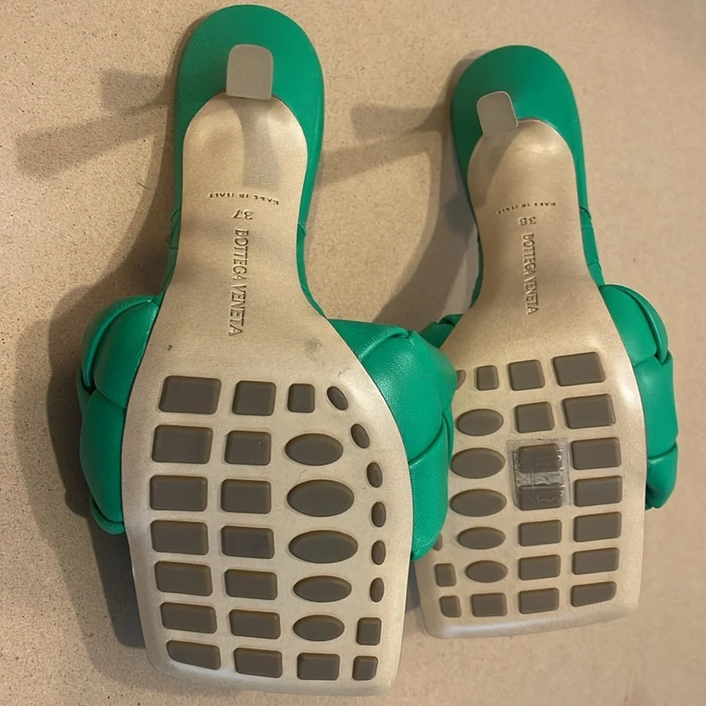 Bottega Veneta Lido Mules - Picture 9 of 10